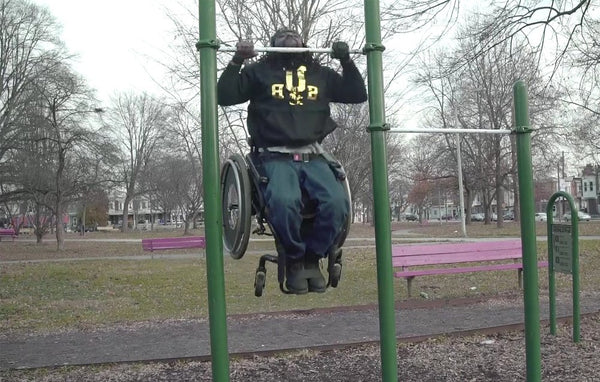 Upper Body Boy: Man in Wheelchair Does 15 Legit Pullups
